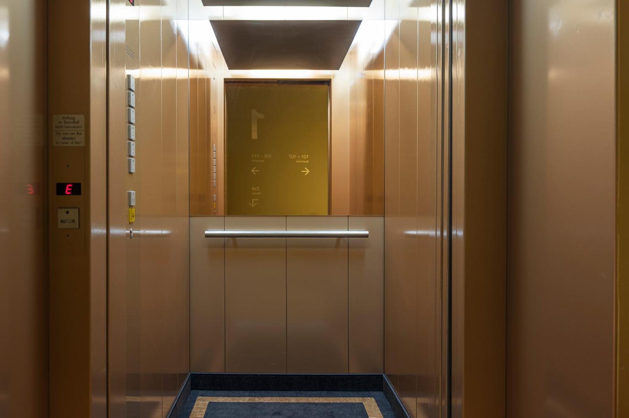 Leipzig Suites ภายนอก รูปภาพ